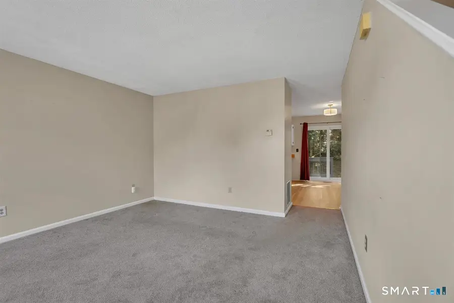 205 Oakland Street #B, Manchester, CT 06042 - #2