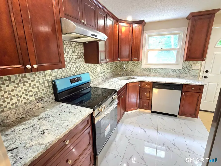 1 Jaybee Drive, Bloomfield, CT 06002 - #3