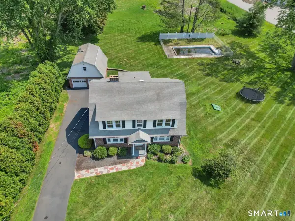 880 North Farms Road, Wallingford, CT 06492