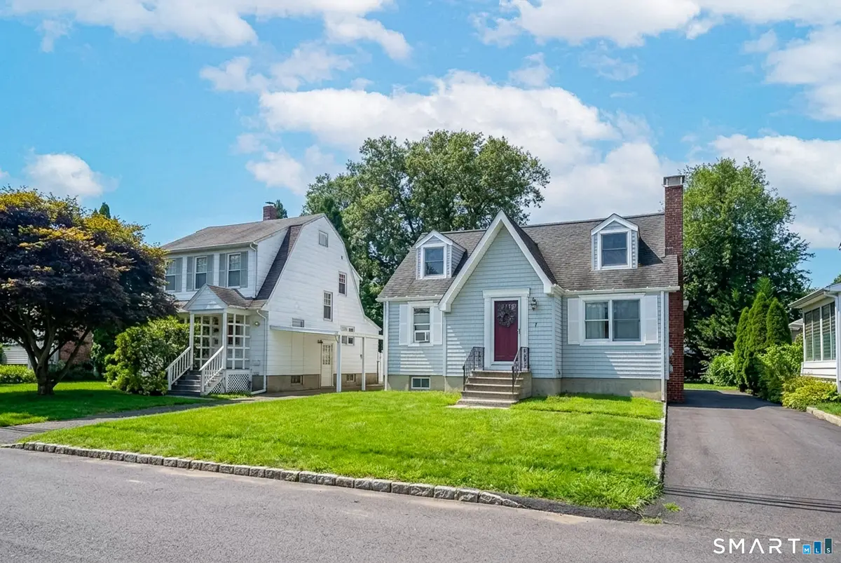 7 Hadik Parkway, Norwalk, CT 06854 - #1