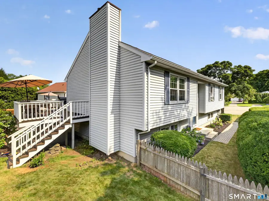 25 Penny Lane, New London, CT 06320 - #2