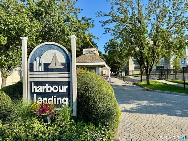 18 Harbour Close, New Haven, CT 06519