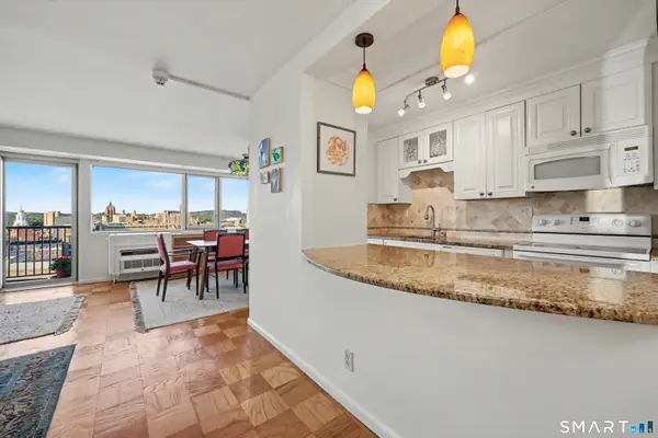 100 York Street #14C, New Haven, CT 06511
