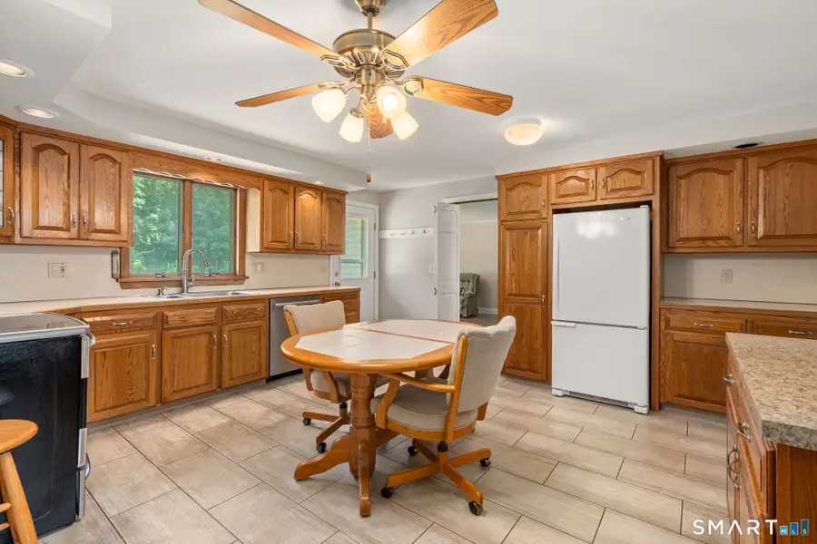 4 Sandpiper Drive, Bloomfield, CT 06002 - #3