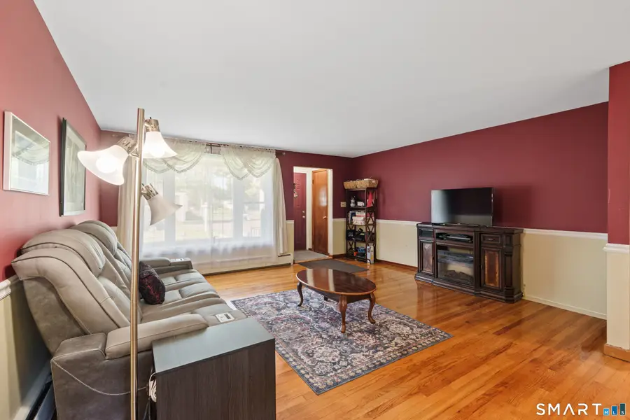 22 Margo Circle, North Haven, CT 06473 - #2