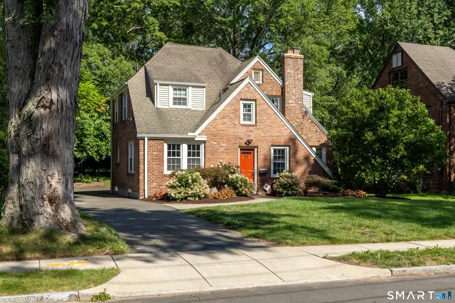 110 Foxcroft Road, West Hartford, CT 06119 - #3