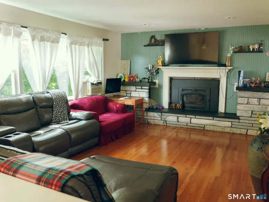 4 Perkins Street, Danbury, CT 06810 - #2