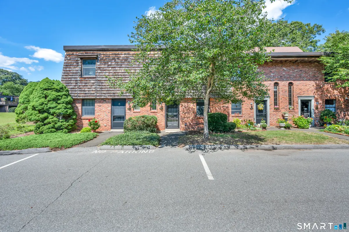 85 River Road #G2, Essex, CT 06426 - #1