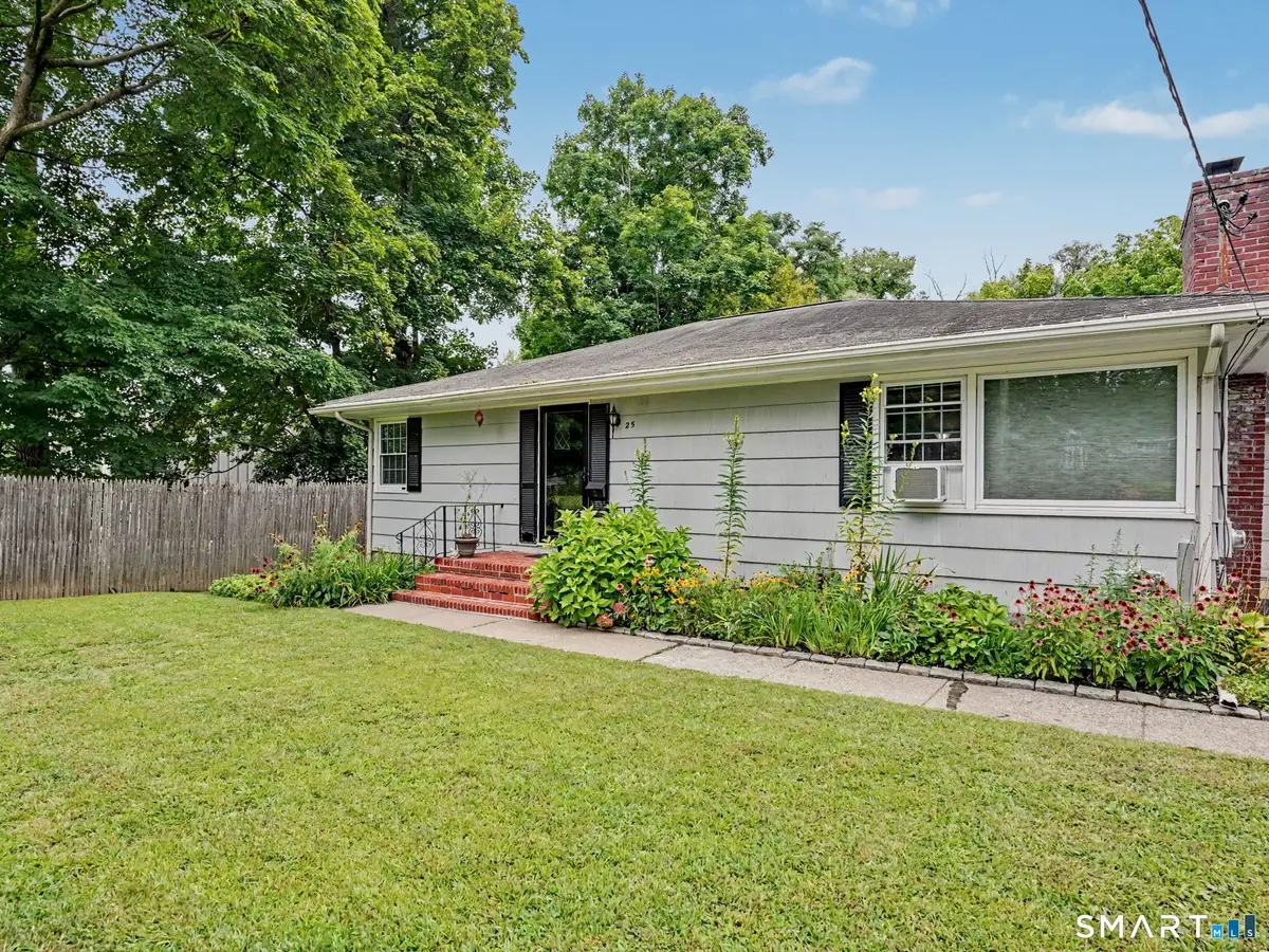 25 Elgin Avenue, Bethel, CT 06801 - #1