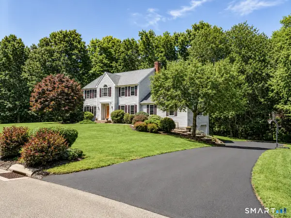 5 Stone Gate Drive, Newtown, CT 06482