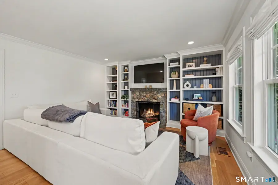 16 Dale Drive, Greenwich, CT 06831 - #2