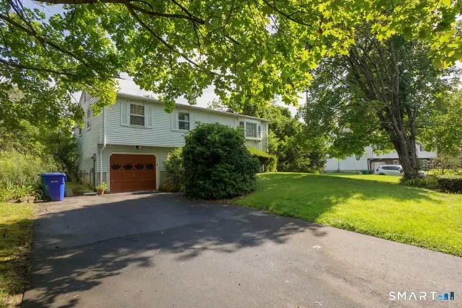6 Tiffany Lane, Bloomfield, CT 06002 - #2