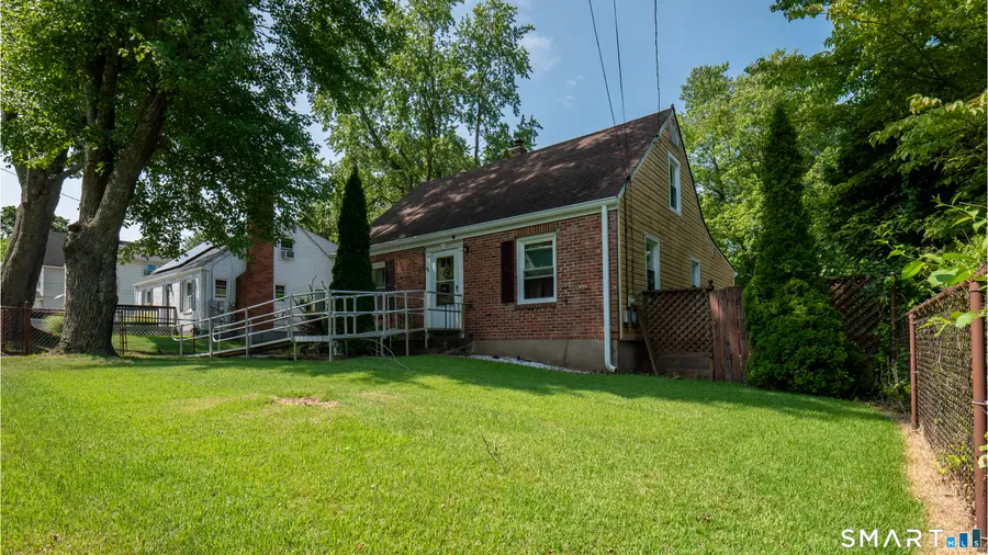 40 Packard Street, Manchester, CT 06040 - #3