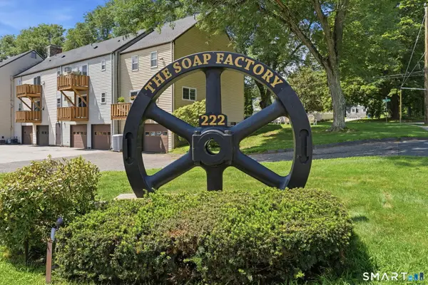 222 Williams Street East #112, Glastonbury, CT 06033