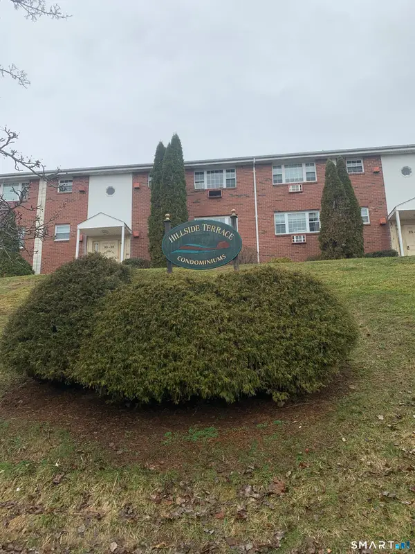 93 Sigwin Drive #93, Wallingford, CT 06492