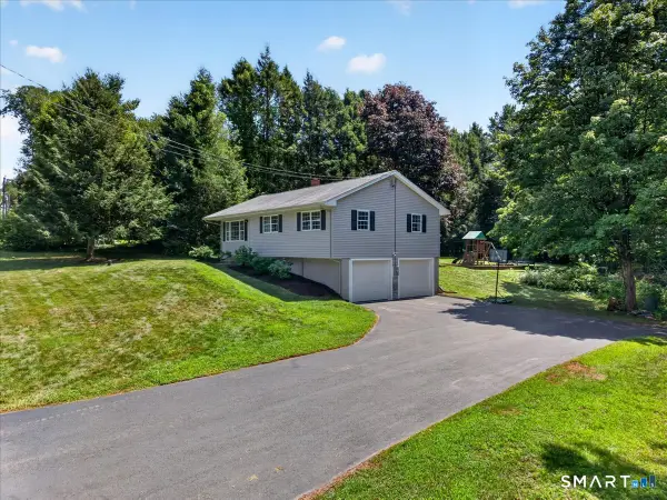 90 Lisbon Heights, Lisbon, CT 06351