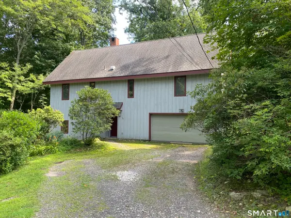 26 Eastwood Drive, Branford, CT 06405