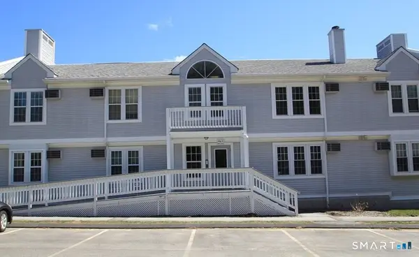 82 Longview Street #44, Waterford, CT 06385
