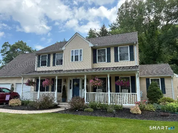 2 Clinton Lane, Enfield, CT 06082
