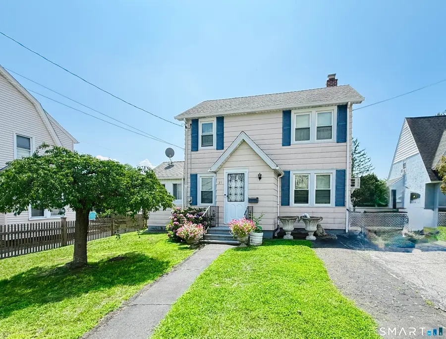 31 Hamilton Avenue, Stamford, CT 06902 - #2