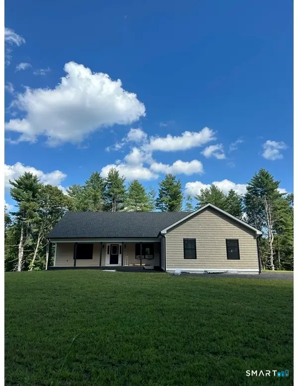 83 Grand View Terrace, Brooklyn, CT 06234
