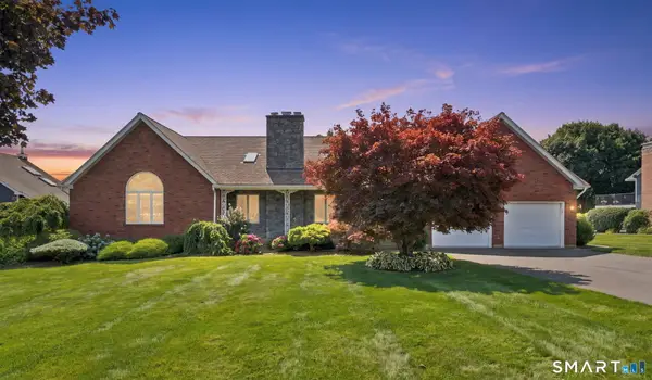 32 Knob Hill Lane, Bristol, CT 06010