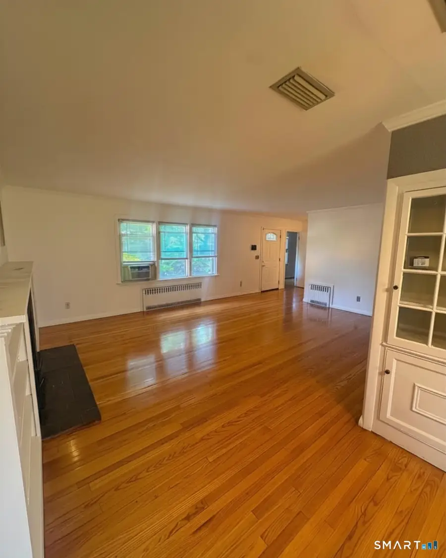 172 Mitchell Drive, New Haven, CT 06511 - #3