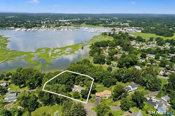 31 Pawson Road, Branford, CT 06405