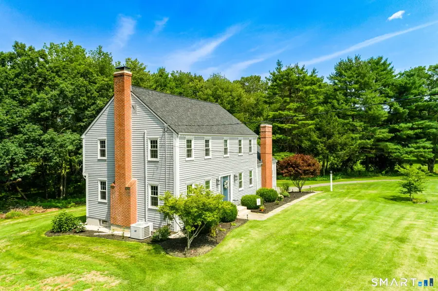 4 Lenora Drive, West Simsbury, CT 06092 - #3