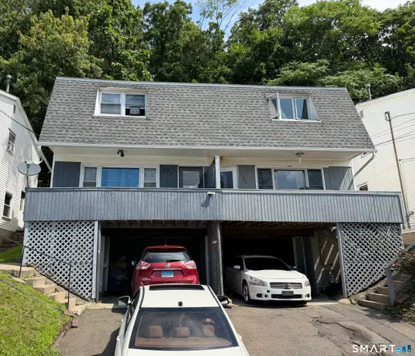 337 Mill Rock Road #337, Hamden, CT 06517