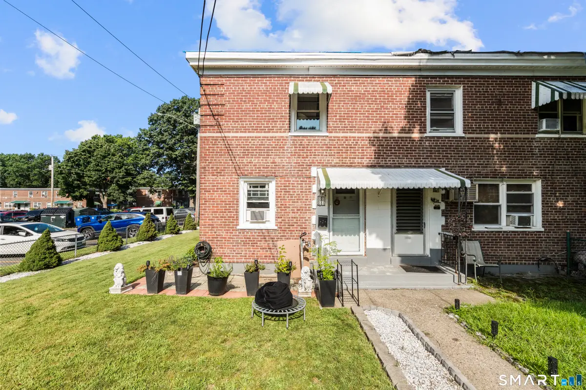 18 Court A, Bridgeport, CT 06610 - #1
