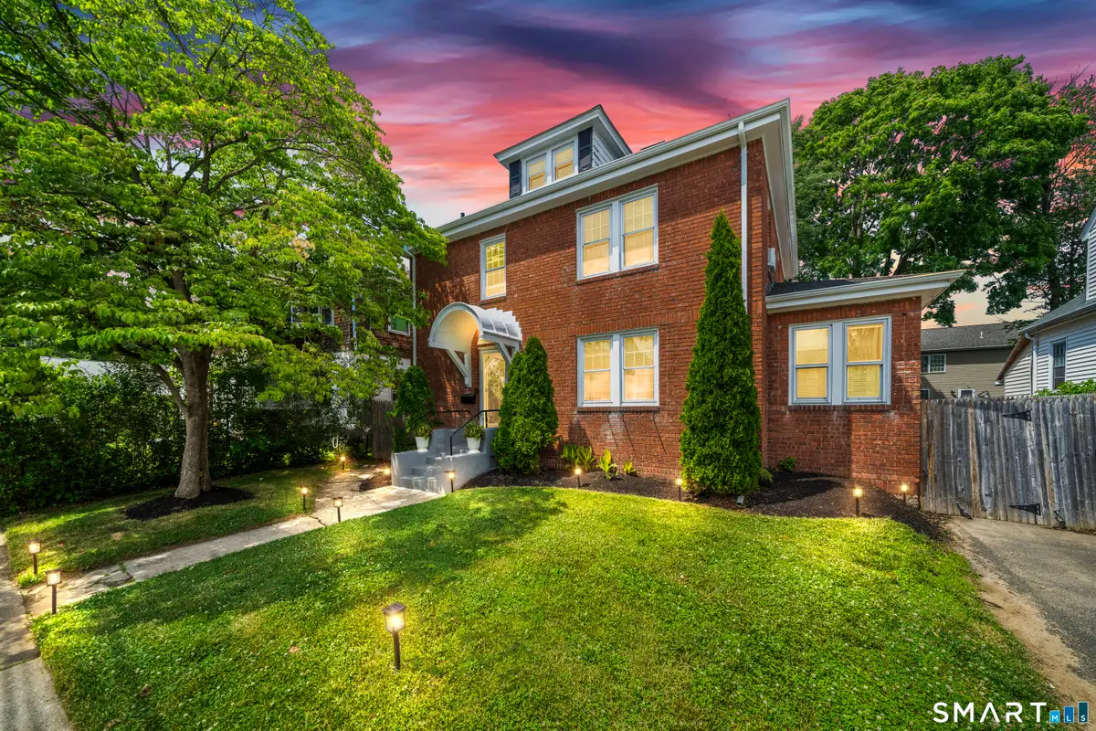 34 Selldan Street, West Hartford, CT 06110 - #1