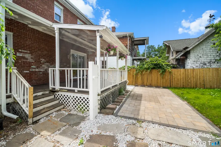 34 Selldan Street, West Hartford, CT 06110 - #3