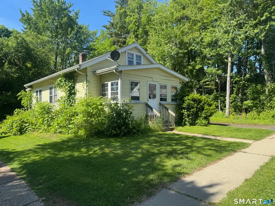 133 Grove Street, Windsor Locks, CT 06096 - #3
