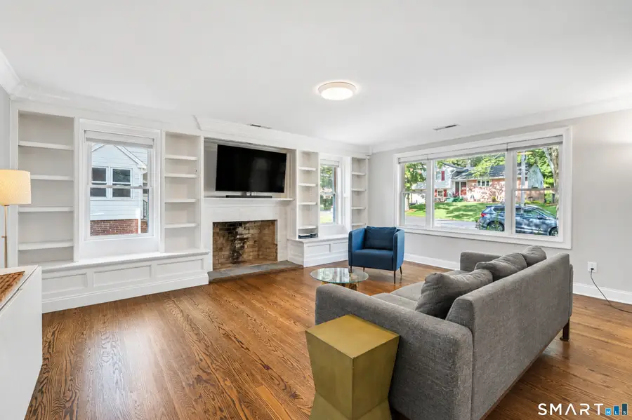 25 Seneca Road, New Haven, CT 06515 - #3