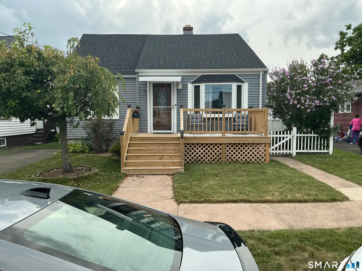 4 Elm Court, East Haven, CT 06512 - #1