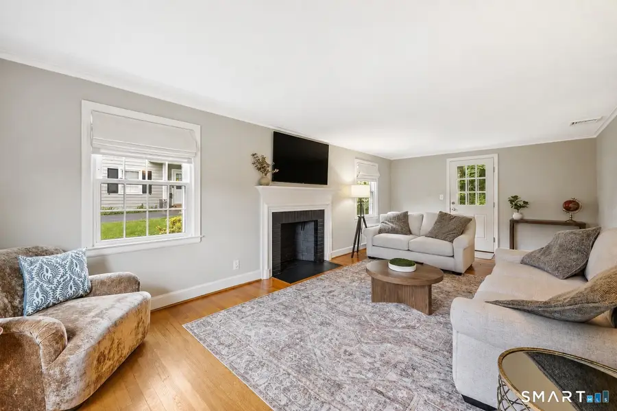 18 Chapman Road, West Hartford, CT 06107 - #3