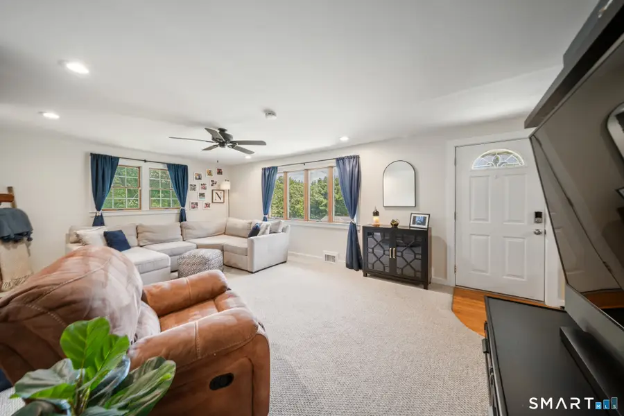 4 Gloria Avenue, Seymour, CT 06483 - #3