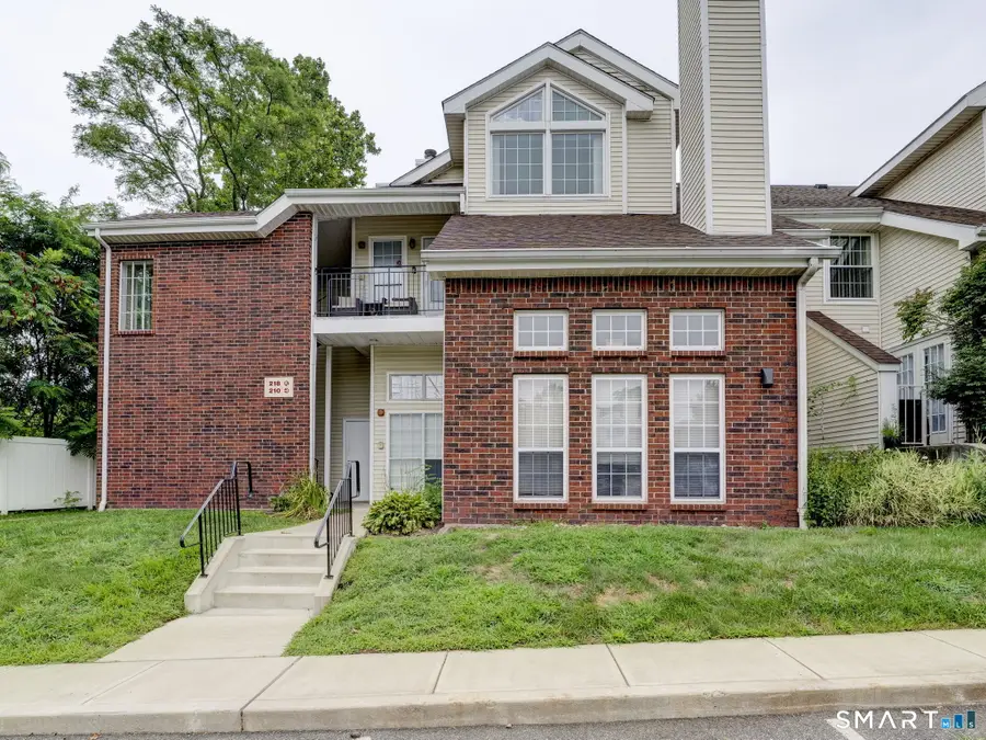 210 Carriage Crossing Lane #210, Middletown, CT 06457 - #3