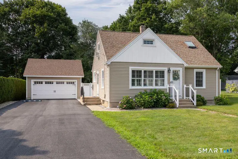 34 West Arch Street, Pawcatuck, CT 06379 - #1