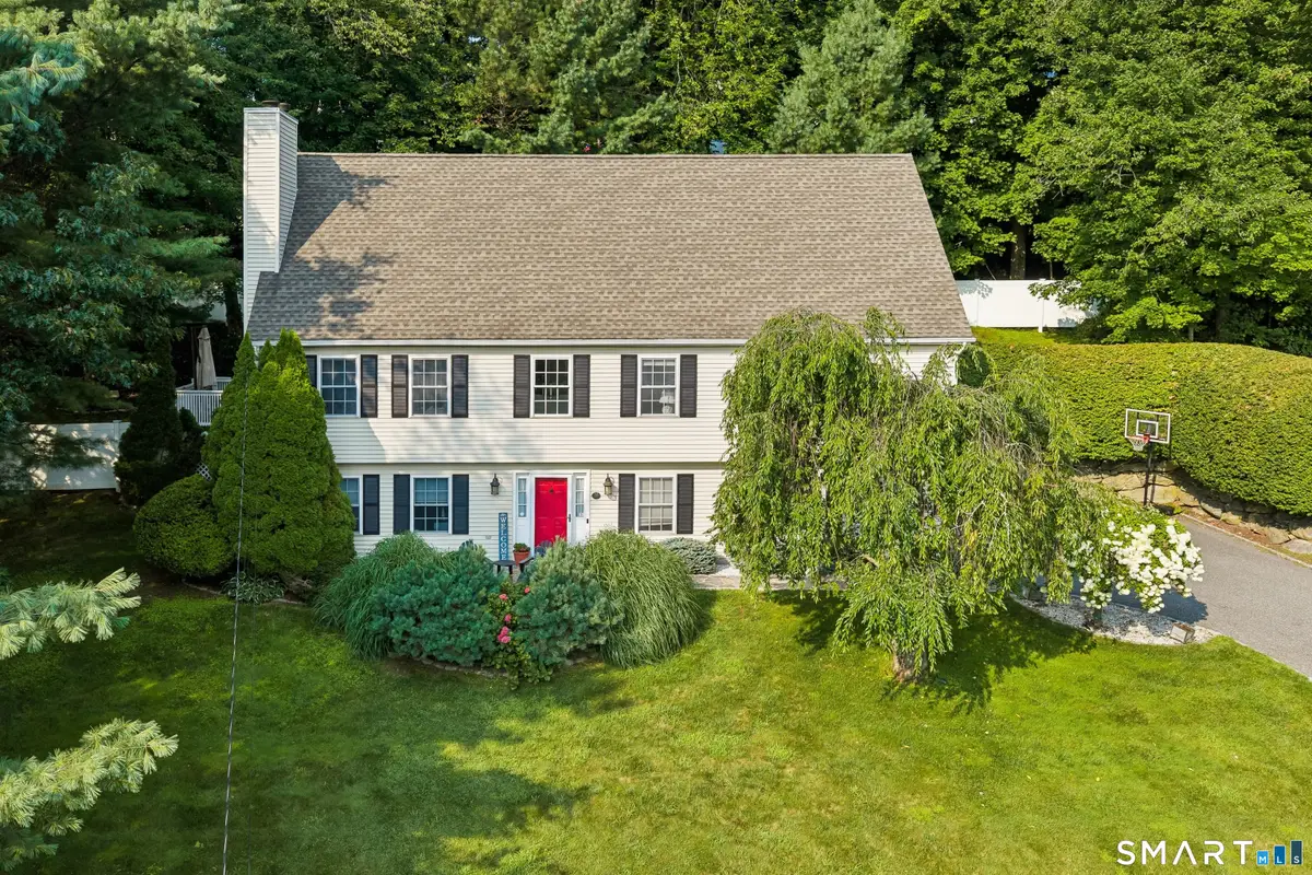 25 North Lake Shore Drive, Brookfield, CT 06804 - #1