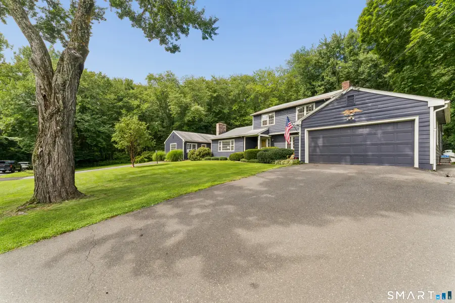 14 Jo Mar Drive, Newtown, CT 06482 - #3