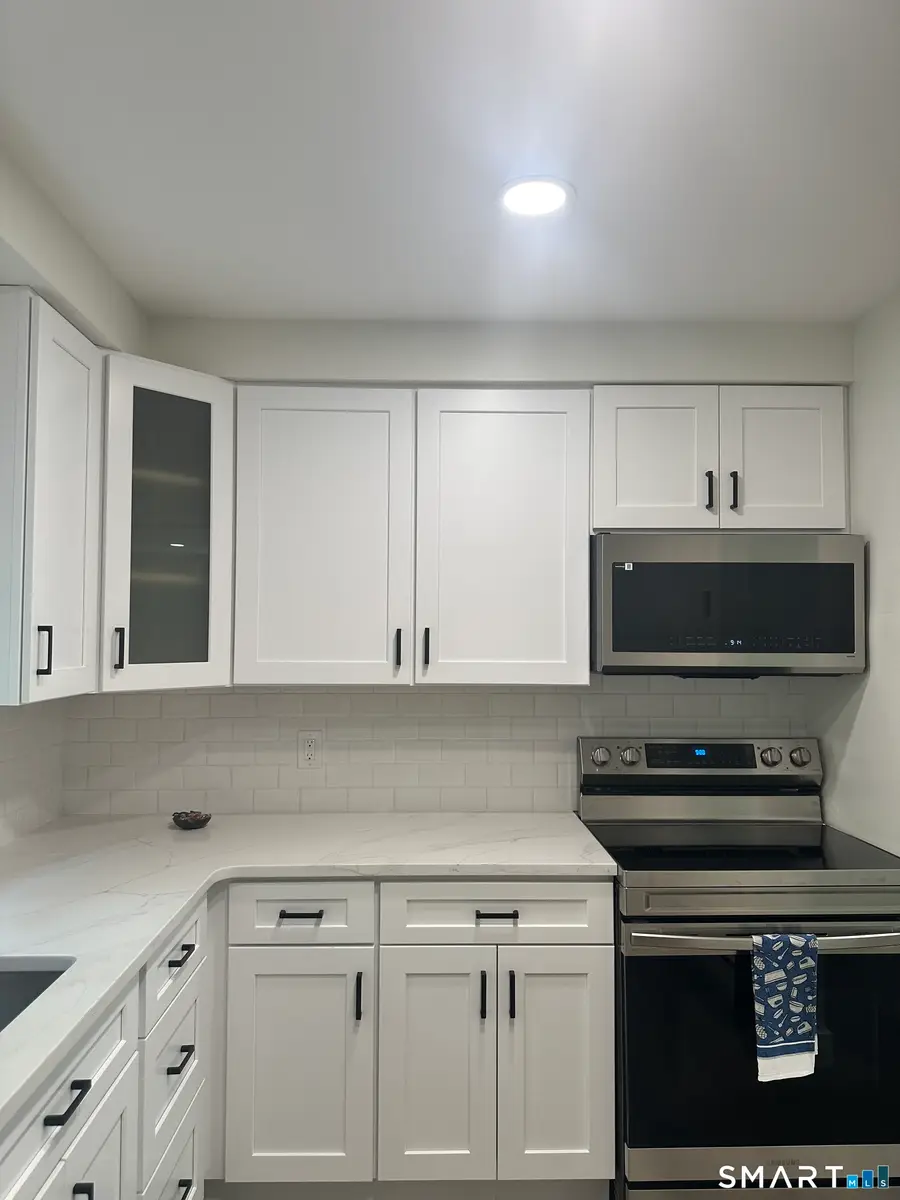 54 Briarwood Lane #B, Branford, CT 06405 - #3
