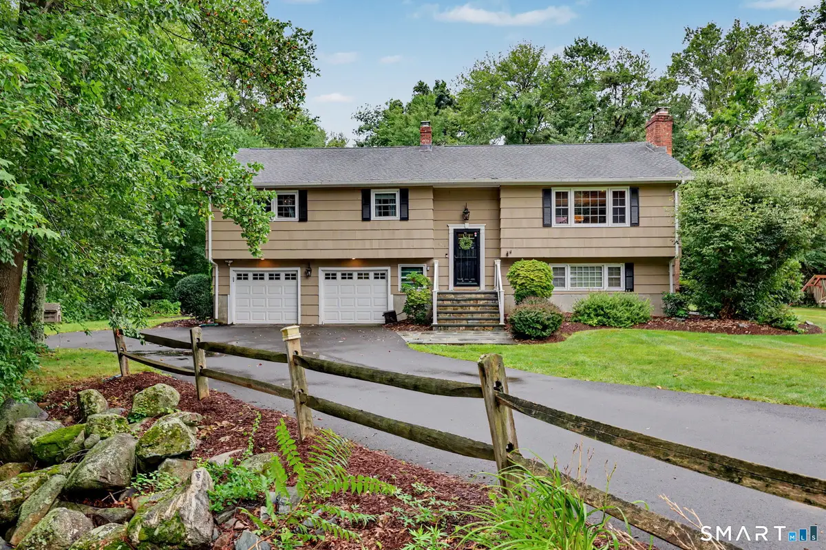 404 Narrow Lane, Orange, CT 06477 - #1