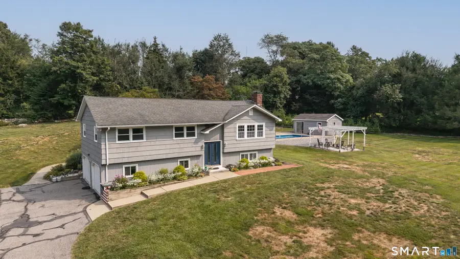 18 Buckingham Road, Seymour, CT 06483 - #2