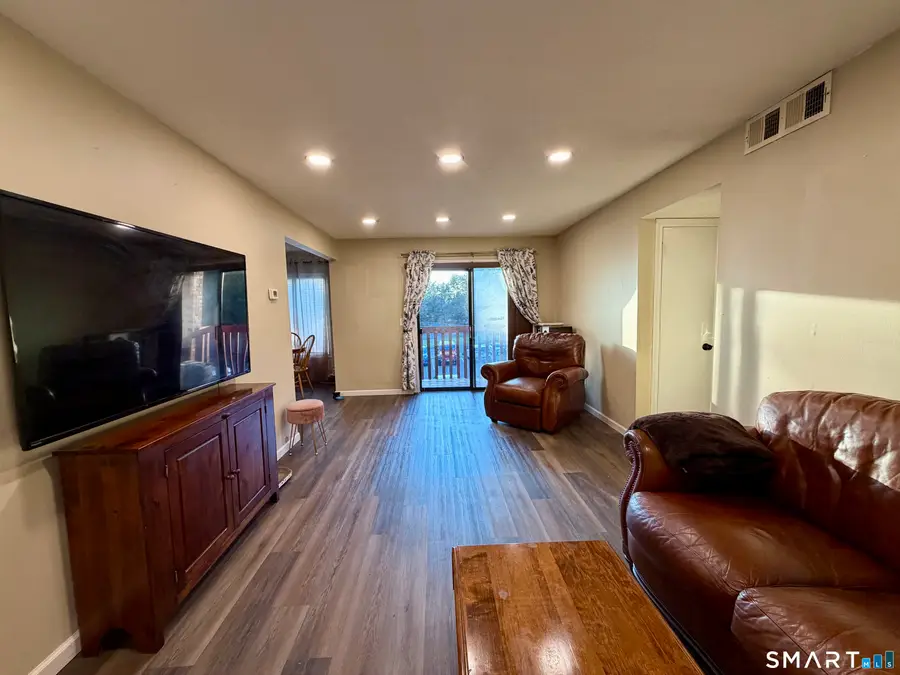 95 Woodsedge Drive #1B, Newington, CT 06111 - #3