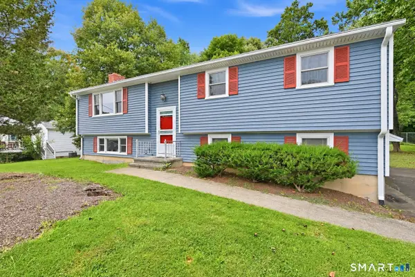42 Falmouth Drive, Shelton, CT 06484