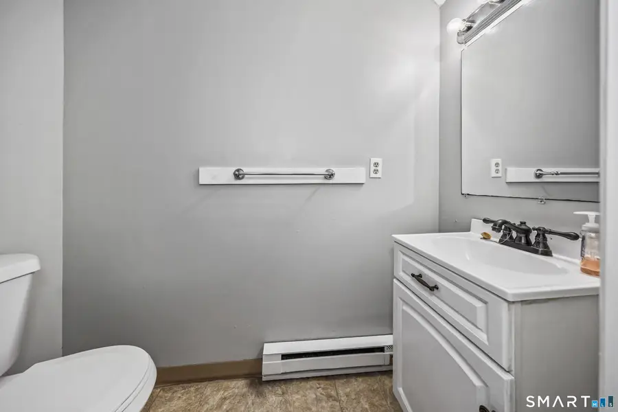 909 Hamilton Avenue #5, Waterbury, CT 06706 - #3