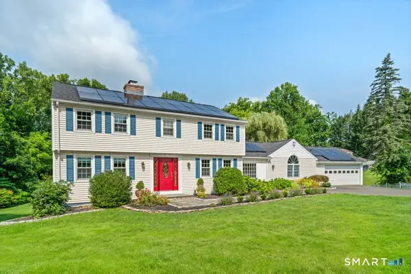 28 Oak Grove Road, Brookfield, CT 06804