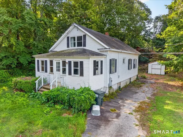 10 Mill Cove Road, Ledyard, CT 06335